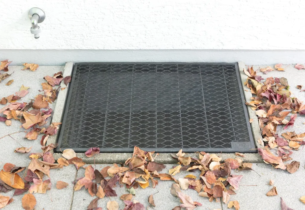 Dirt and small animal deflectors for light shafts, fiberglass fabric