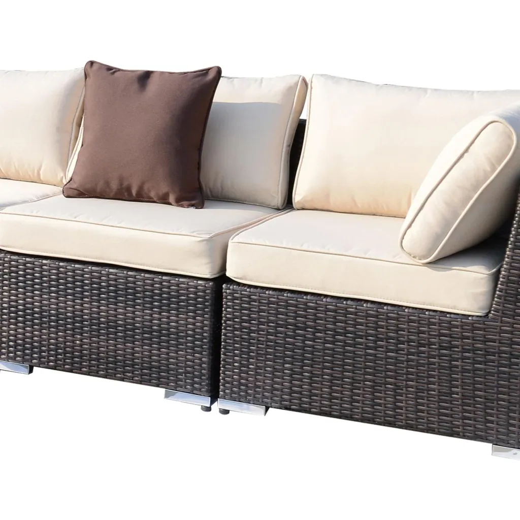 Polyrattan garden furniture set including cushions
