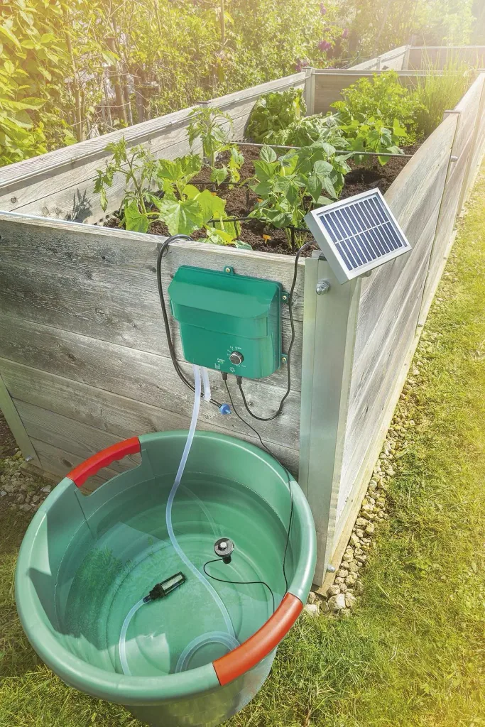 Solar irrigation set with battery, panel, pump, hose, nozzles, etc.