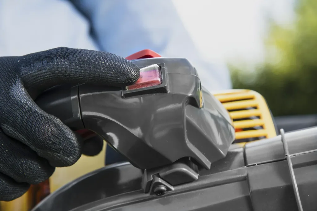 Petrol leaf blower BL 530 V