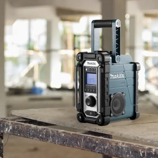 Construction site radio DMR116 - without battery and charger -