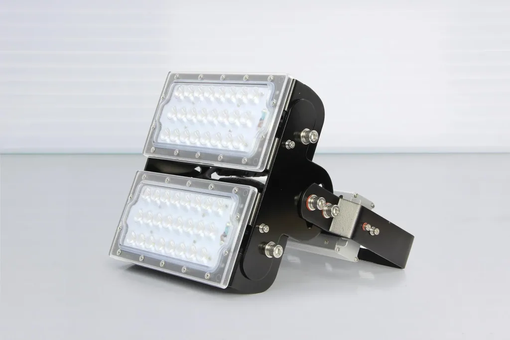LED high bay spotlight Planus 100 W 4000k
