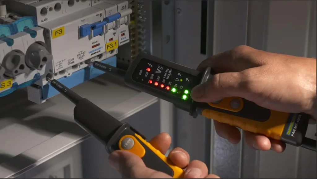 Voltage & continuity tester 690V AC/DC with LED and rotating field display