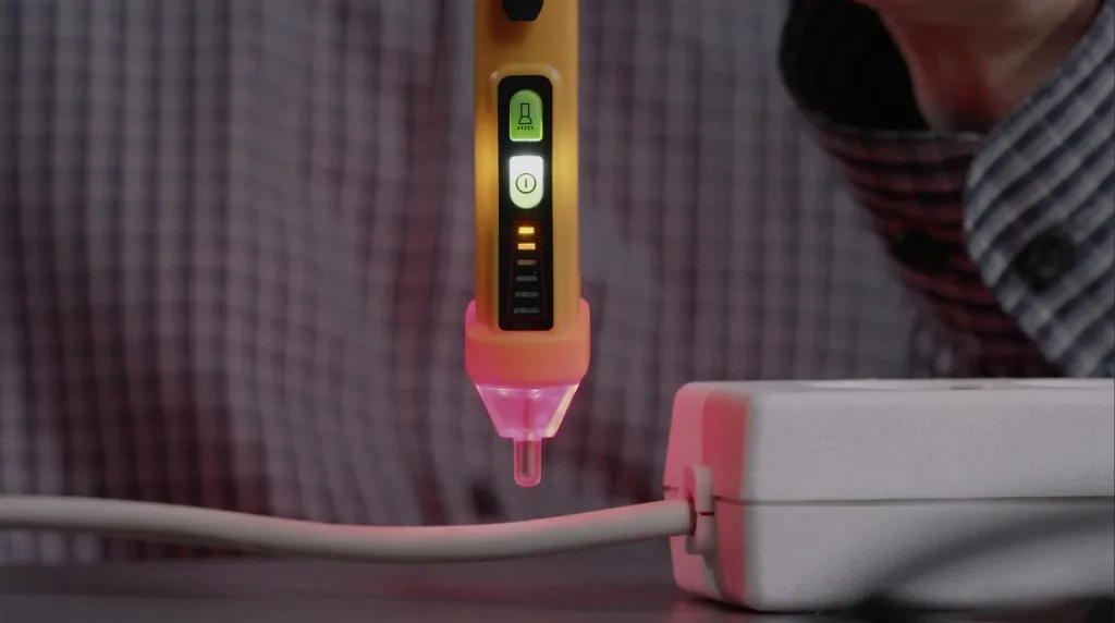 Voltfinder - contactless voltage tester