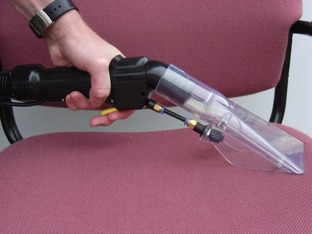 Spray extraction device SE 7 / carpet cleaner