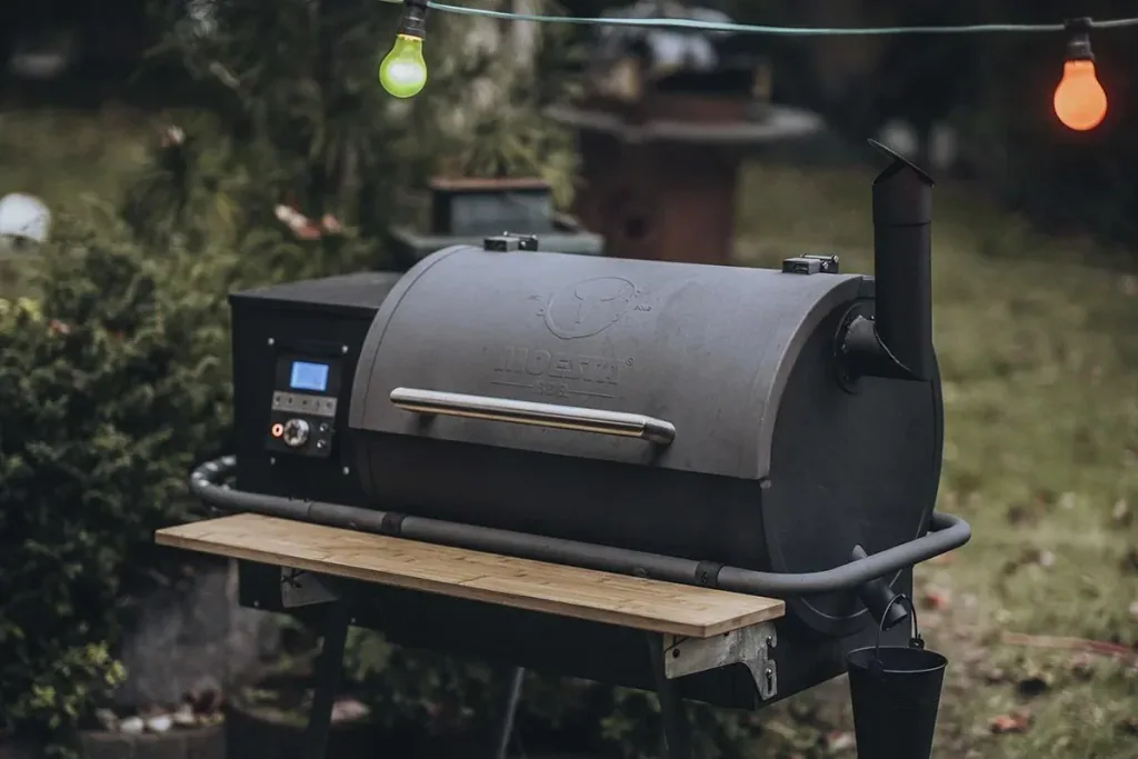 PelletGrill - Sheriff including storage board and brackets