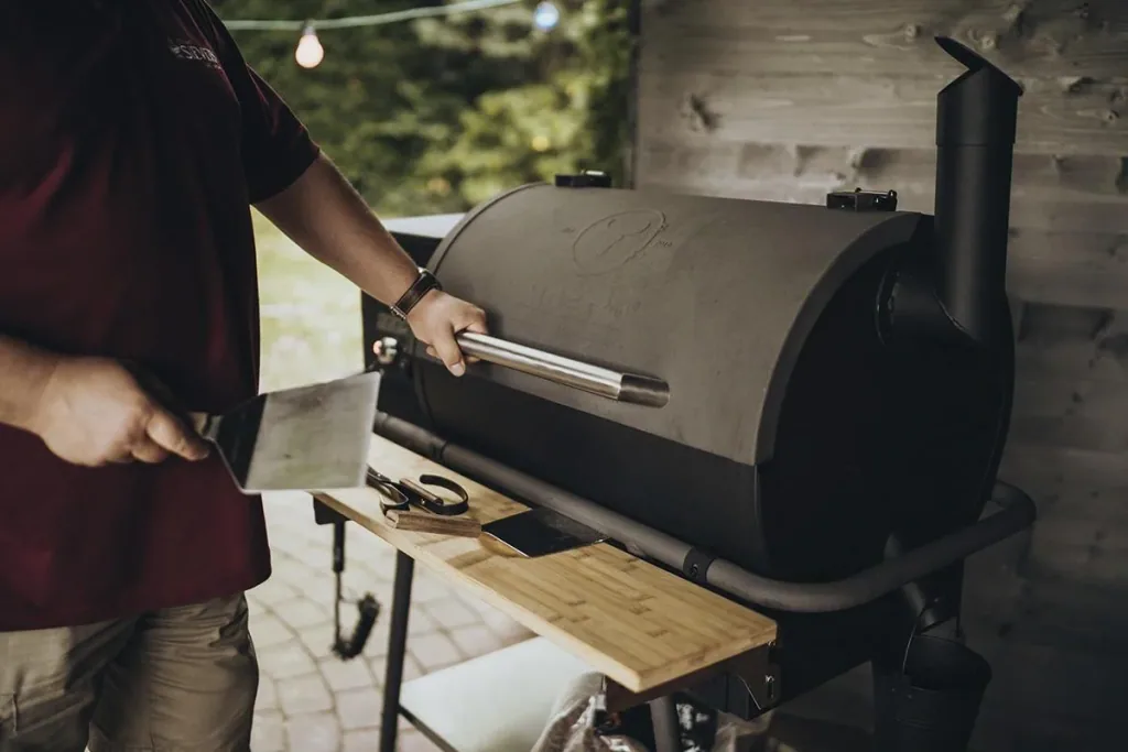 PelletGrill - Sheriff including storage board and brackets