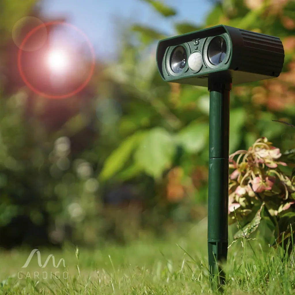 Solar Animal Repellent Dual