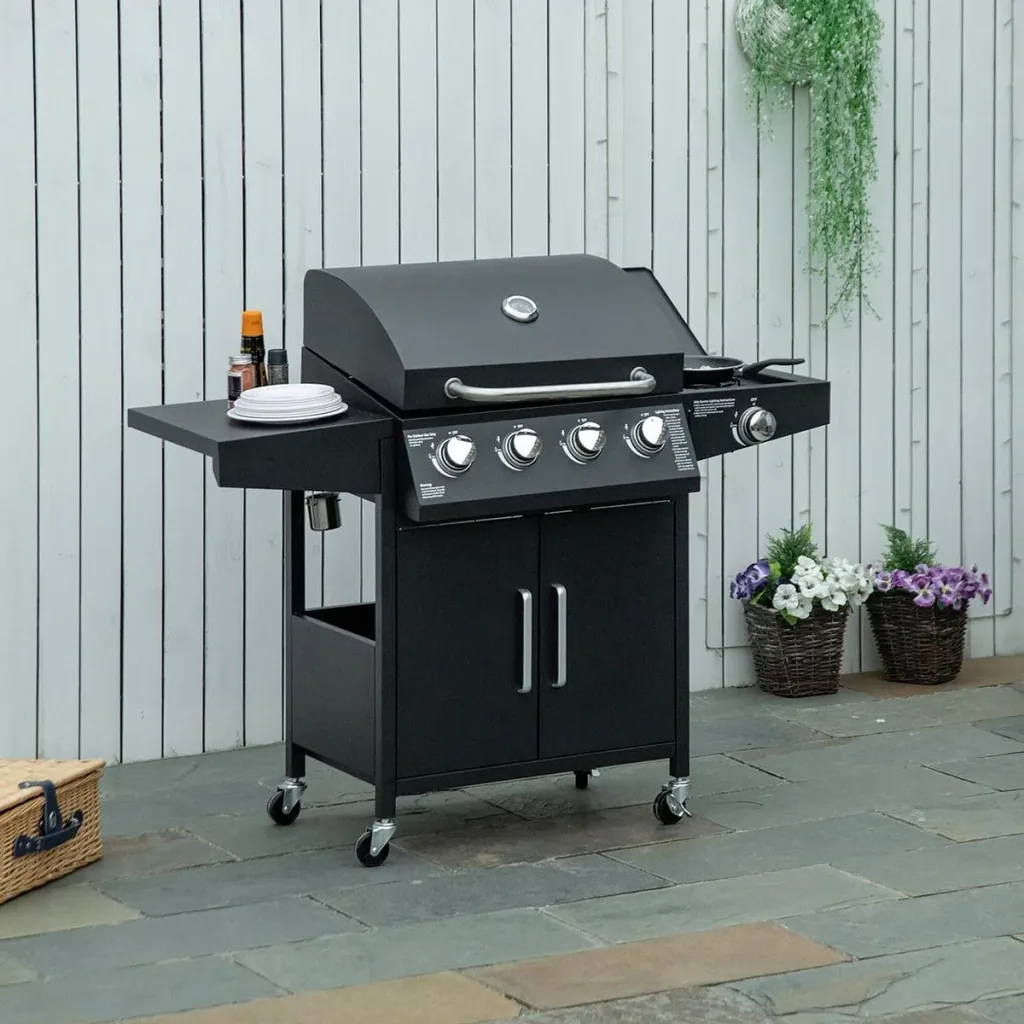 Gas grill - 4 burners - 1 side burner - Black - 132 x 55 x 109 cm