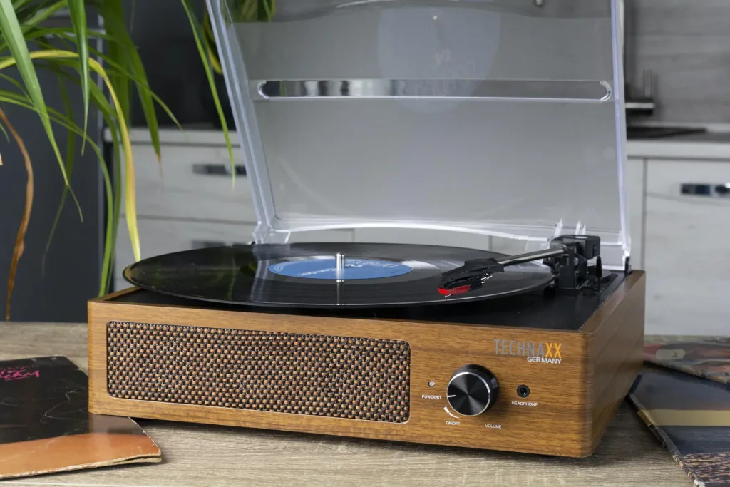 Retro record player with recording function, Bluetooth