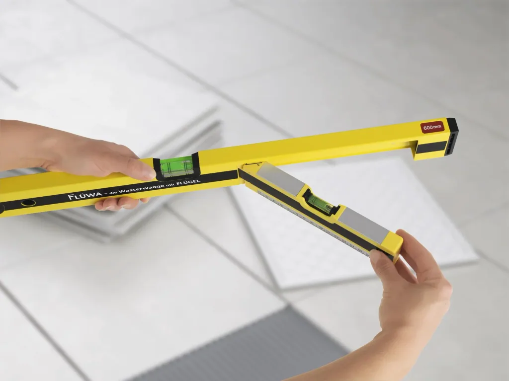 FLÜWA spirit level with wings, 60 cm