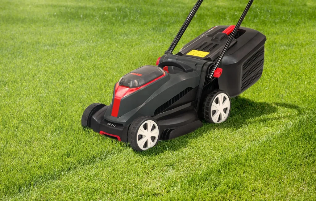 BOSCH HOME AND GARDEN COMPATIBLE Cordless Lawnmower 32.1 Li - incl. 2 batteries and charger