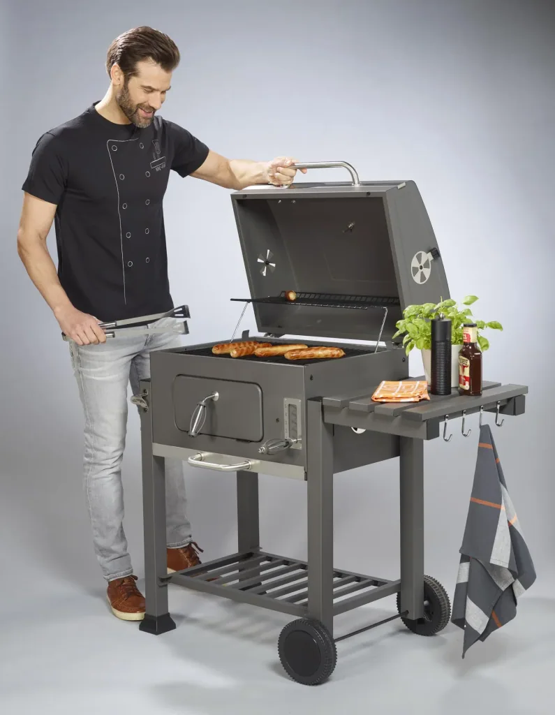 T-Shirt Grillmeister, color black, size M