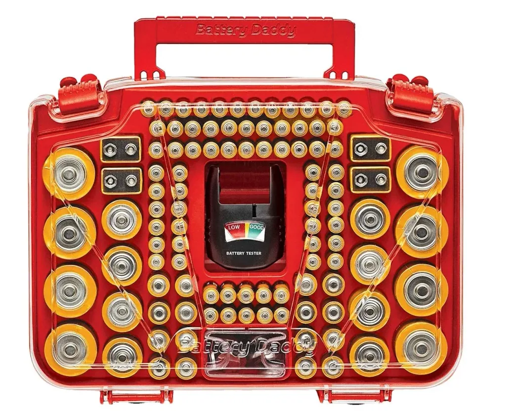 Battery storage case including tester