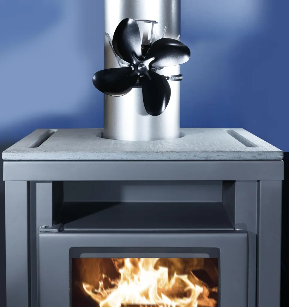 Chimney fan for pipes
