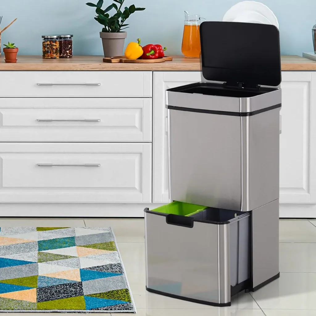 Waste bin with sensor silver