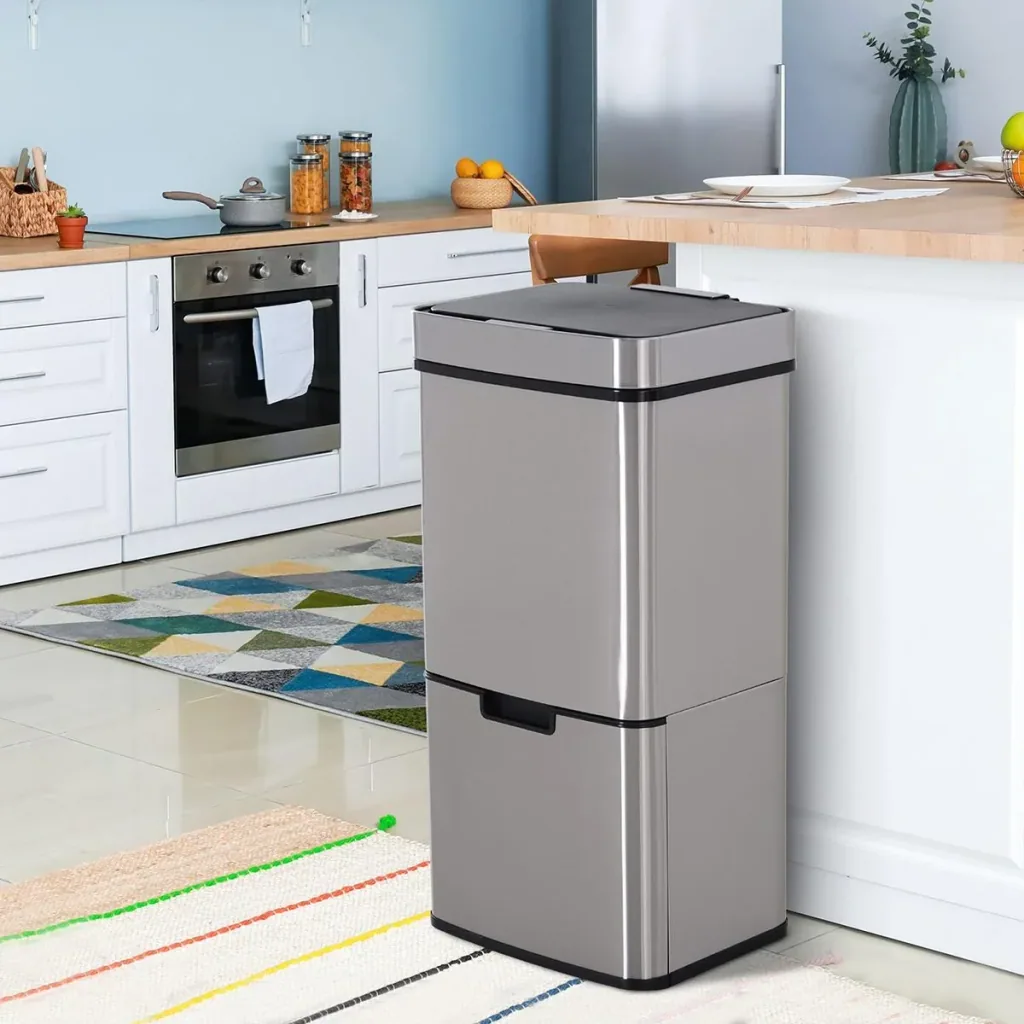 Waste bin with sensor silver