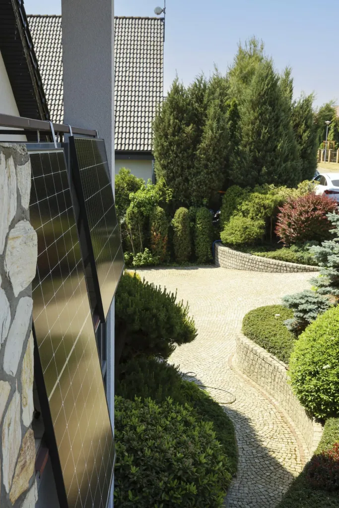 Premium balcony power system 600 watts, plug-in ready