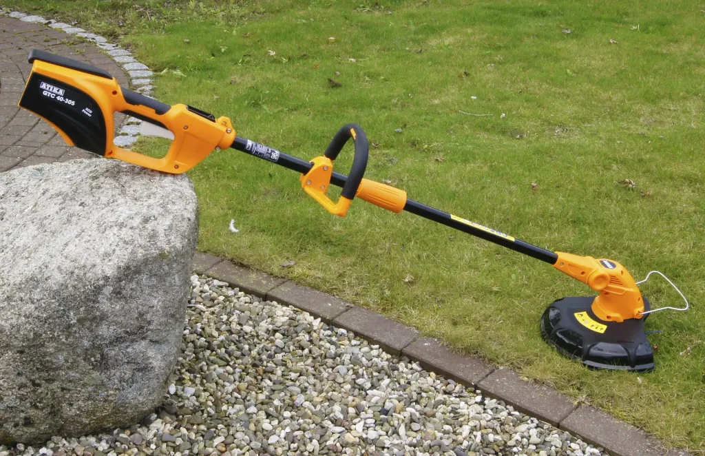 Battery Grass Trimmer "GTC 40-305", 36 Volt