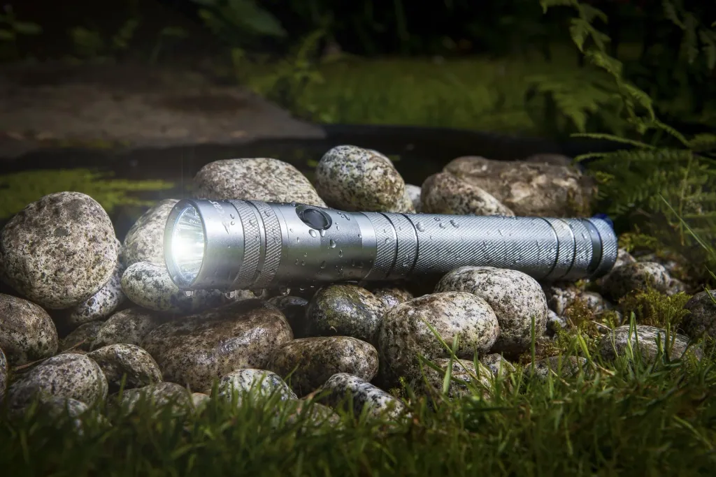 LED flashlight - 10 watts, 700 lm, shockproof and water-repellent, silver-anthracite