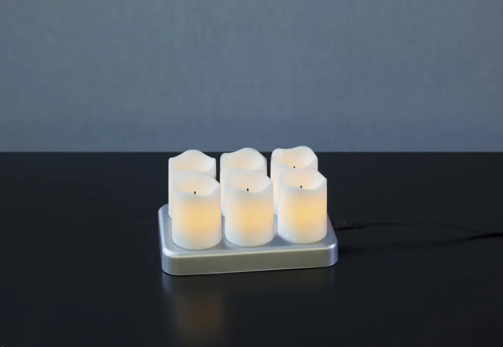 LED candle set - 6 pieces with charging station