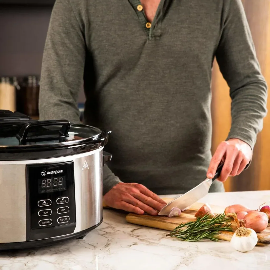 Slow Cooker - with removable ceramic pan - 6 liters - stainless steel