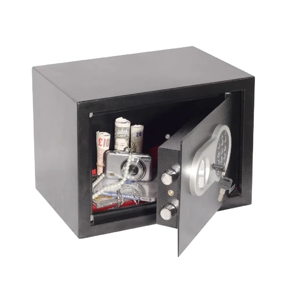 Safe with electronic combination lock