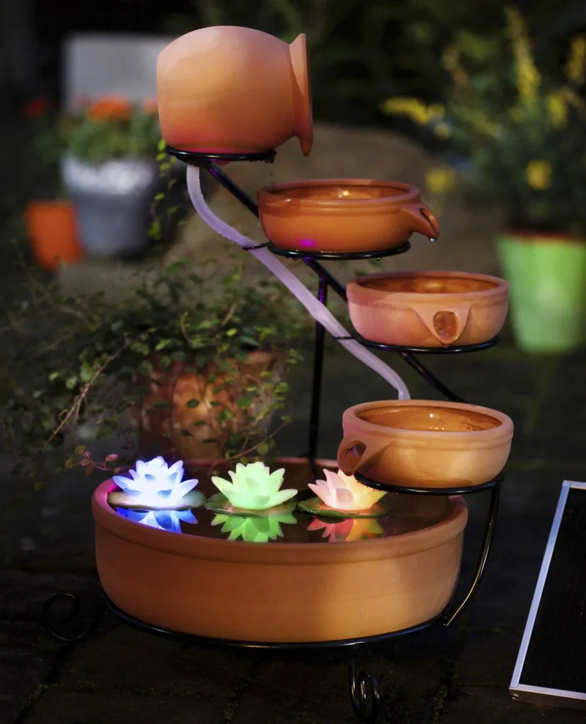 Solar-powered cascade fountain