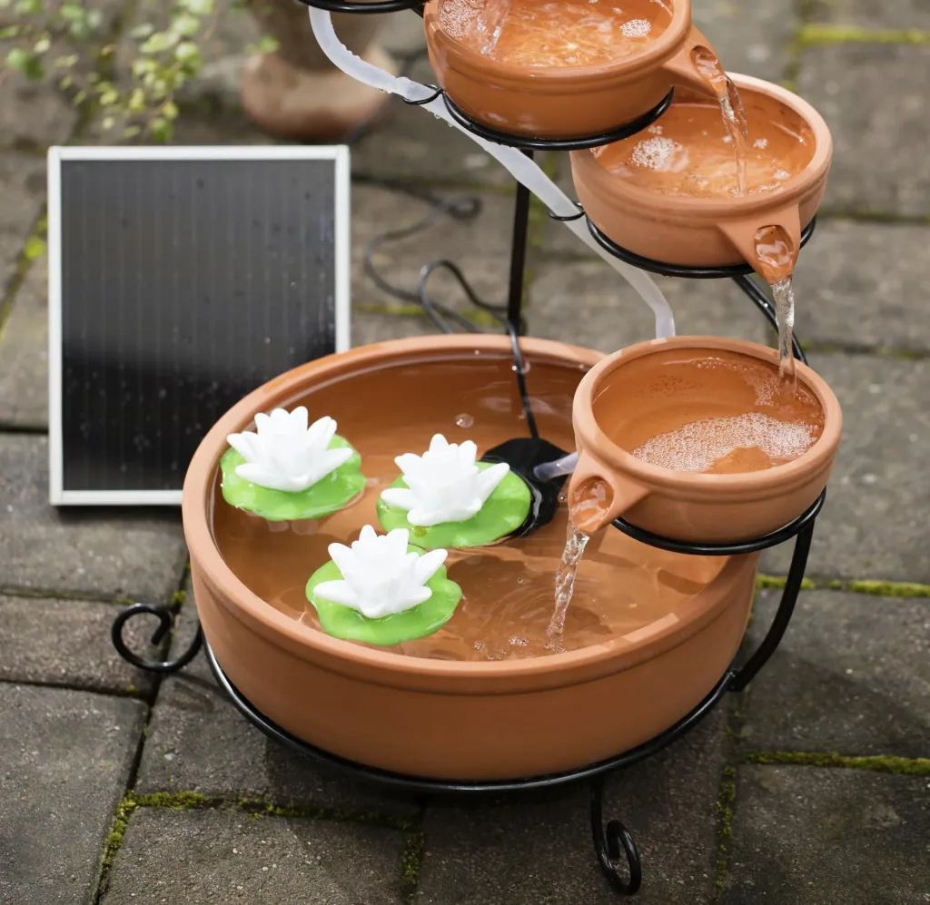 Solar-powered cascade fountain
