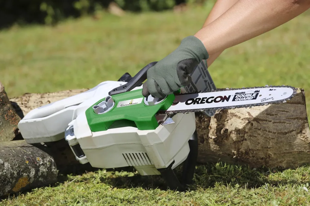 Cordless chainsaw GM AKS 4030 - without battery and charger