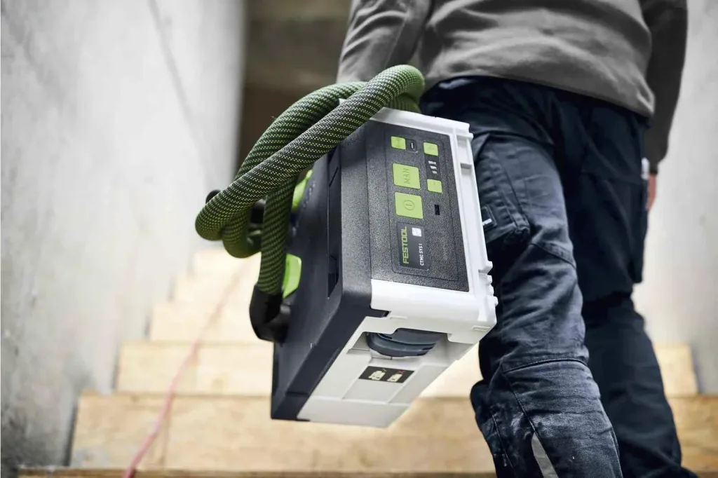 Two-component epoxy renovation mortar