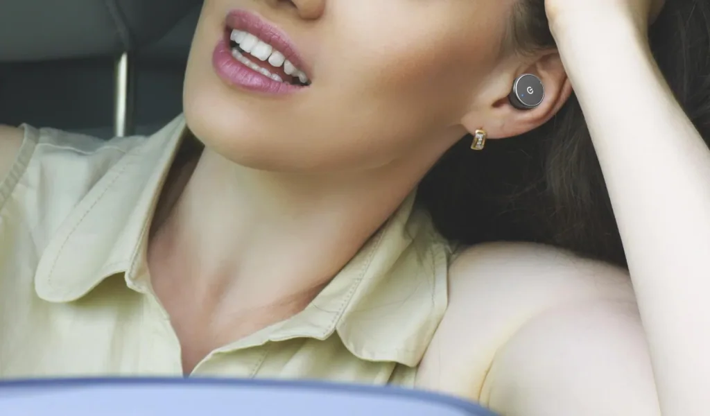 Bluetooth In-Ear Headset and USB Charger BT-X25