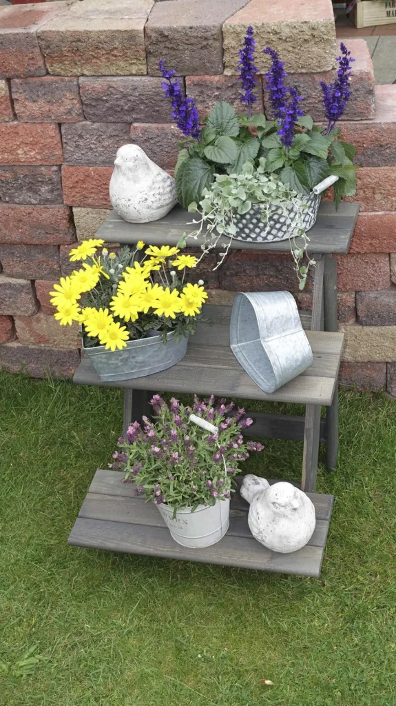 Flower staircase small, grey