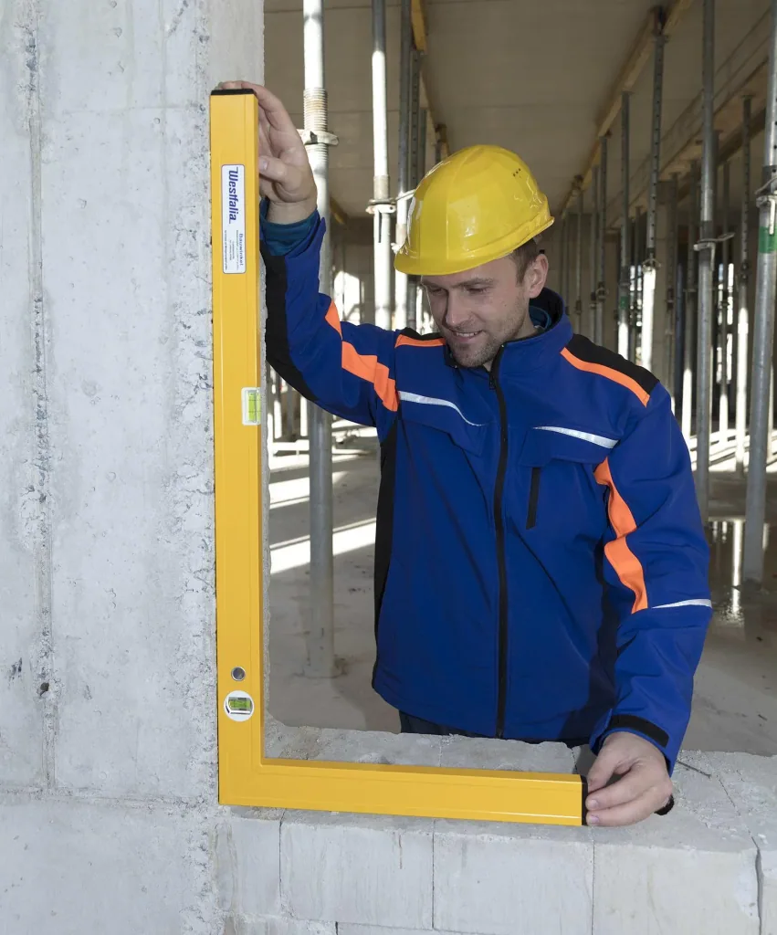 Construction angle W 350 with spirit level