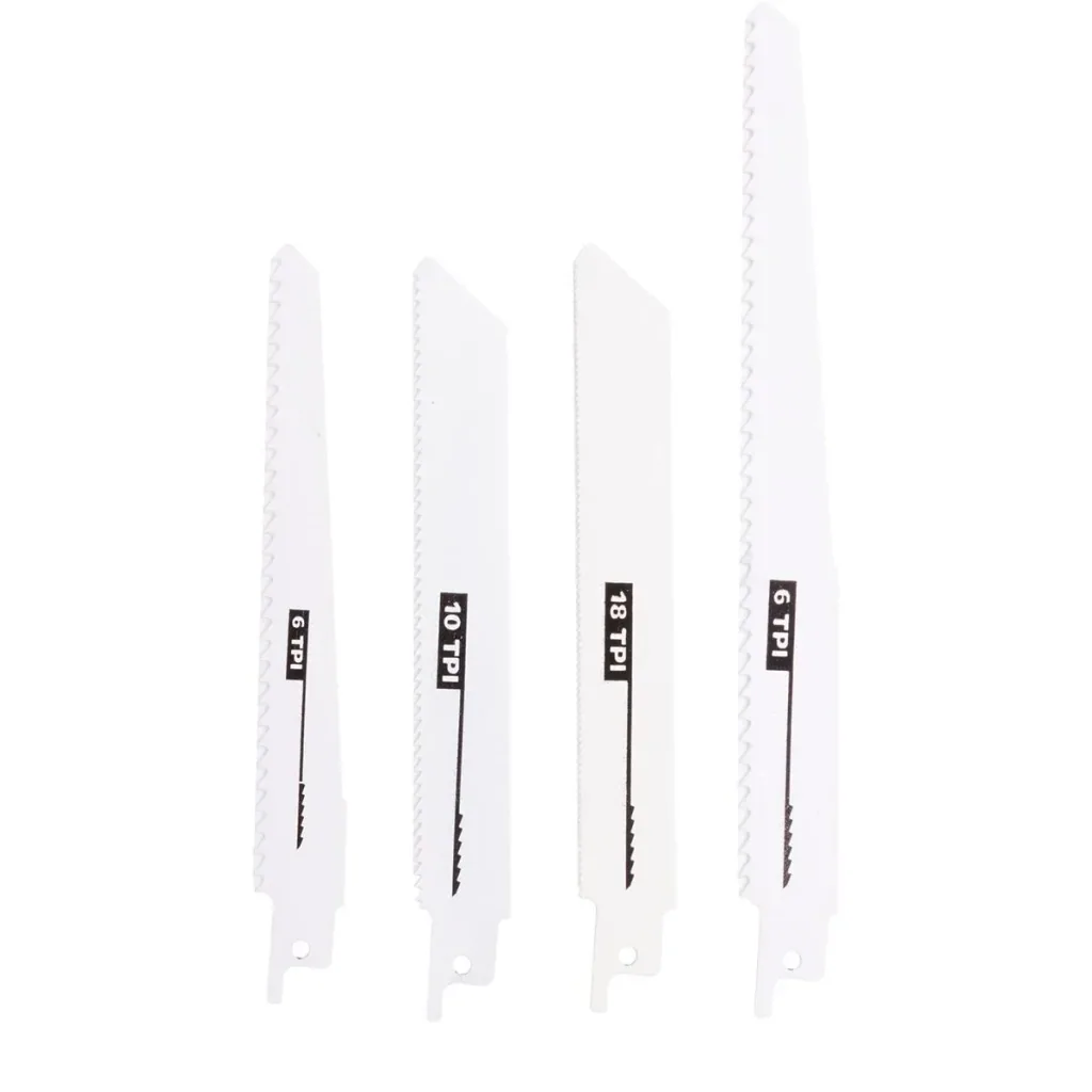 Accu reciprocating saw / branch saw - 152 mm saw blade WITH corresponding saw blades 4 pieces