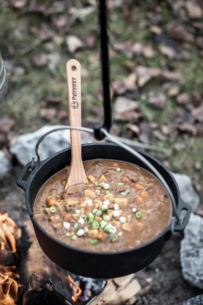 Dutch oven (12 qt)