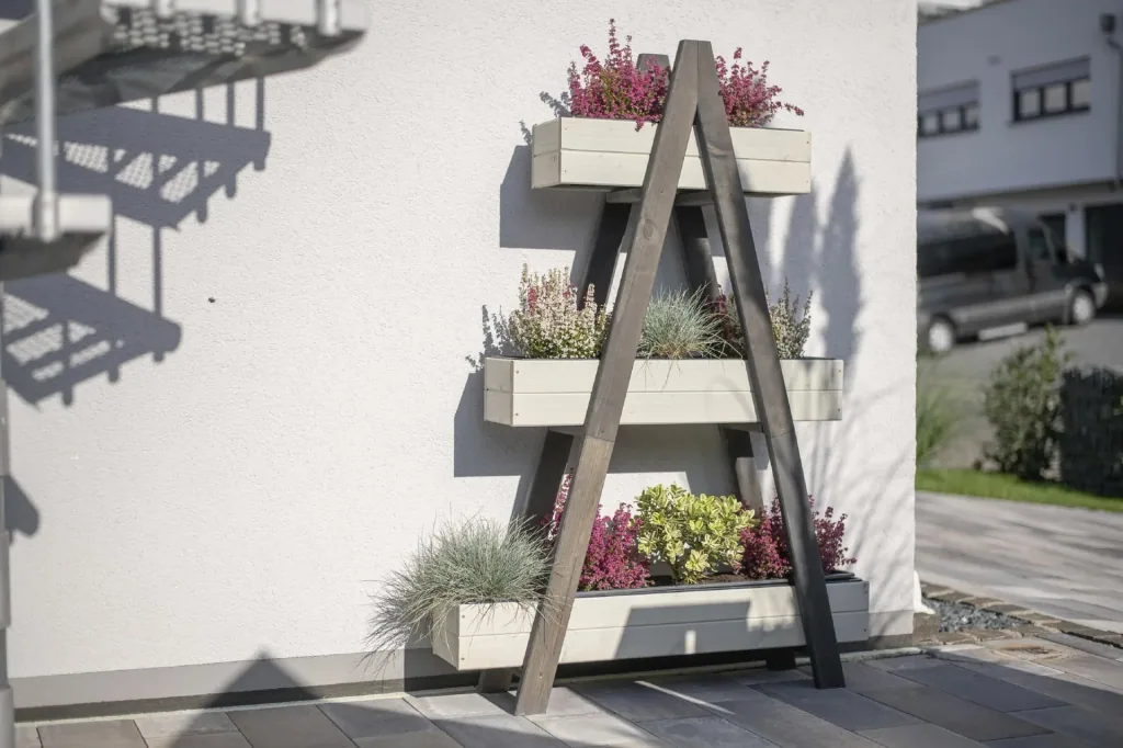 Westmann Plant Shelf Ella