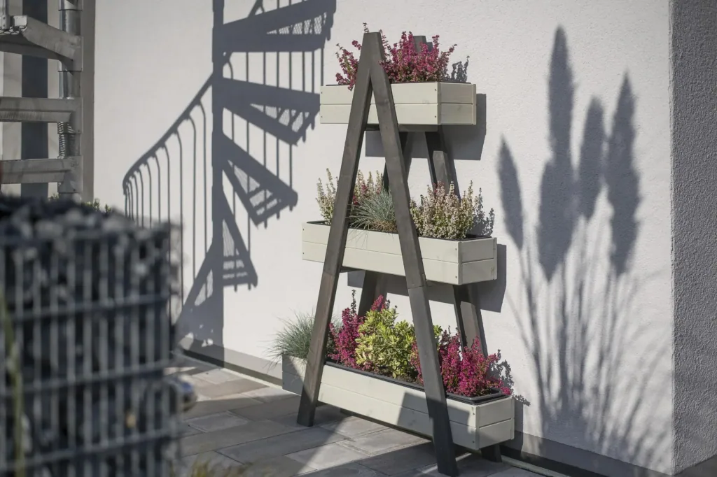 Westmann Plant Shelf Ella