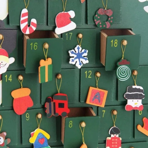 Santa Claus Advent calendar with compartments for self-filling