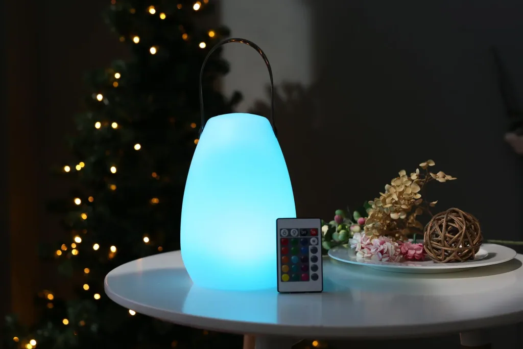 LED table lamp with color change