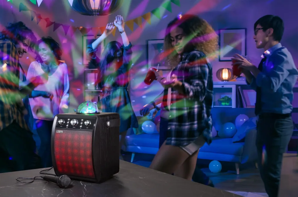 Disco speaker with microphone