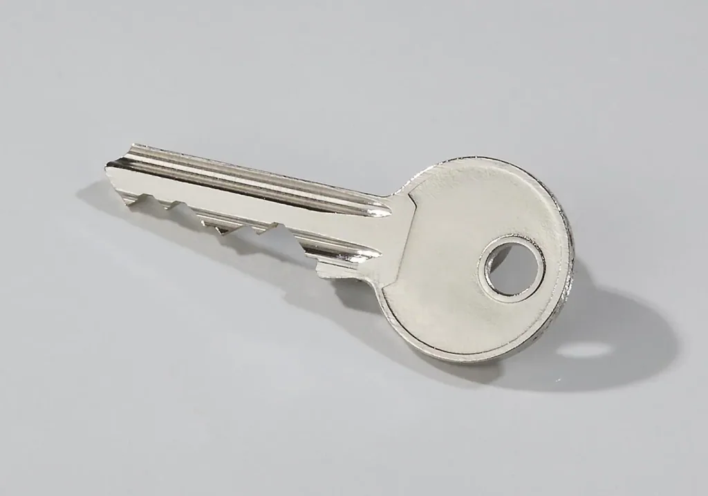 Lock cylinder set 4-piece with 12 keys without side security recess