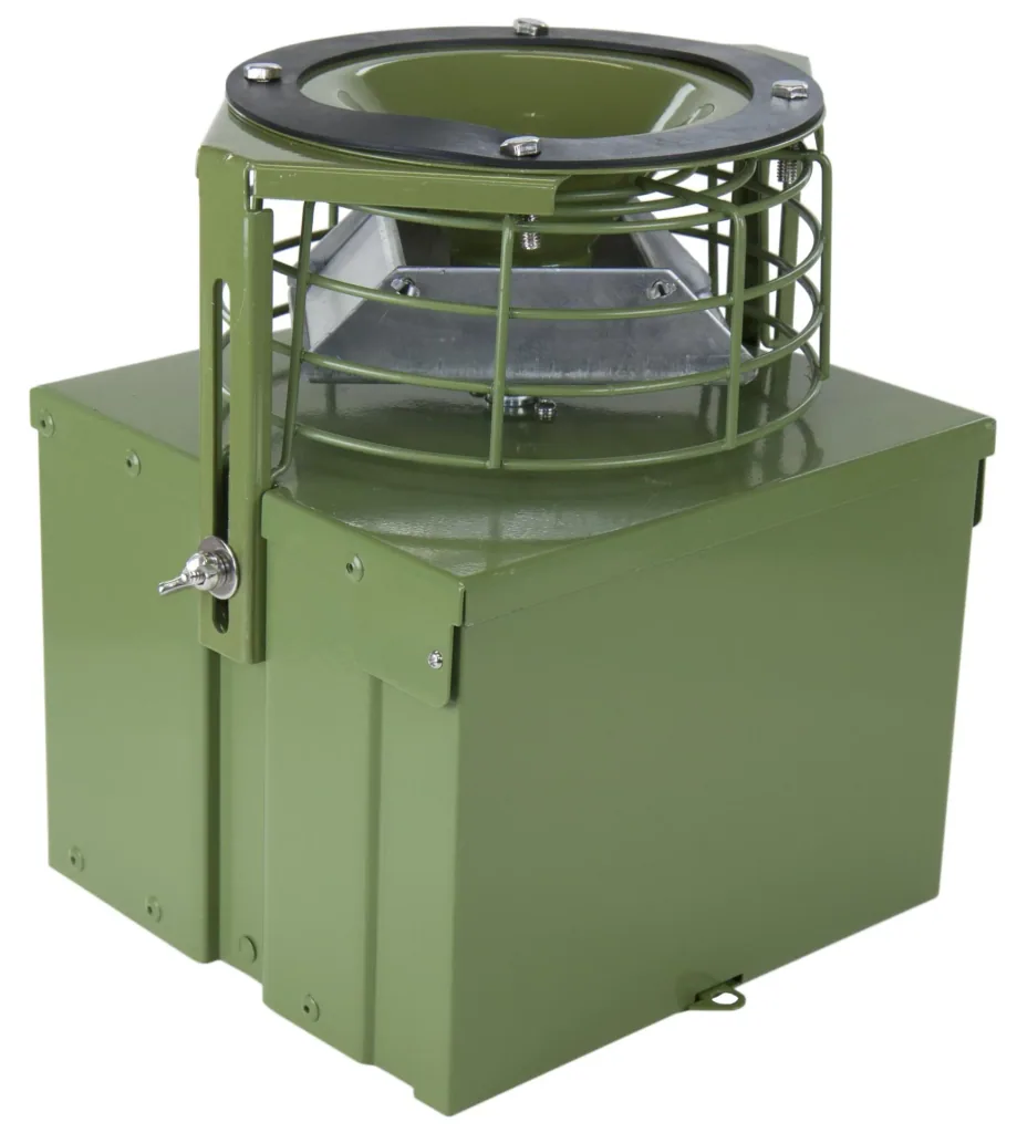 Automatic feeder Pro 12V including storage container and solar charger
