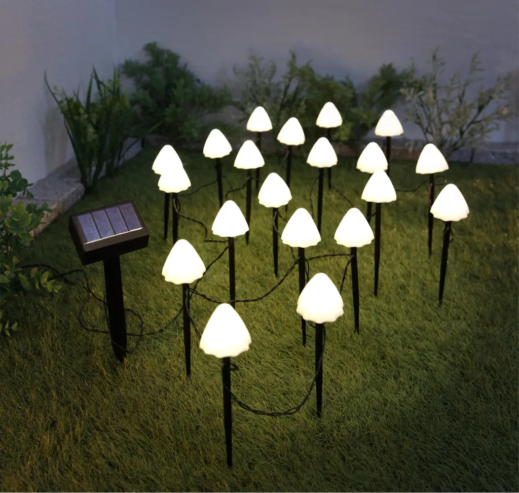 Solar light chain "Mushroom", with 20 warm white LEDs