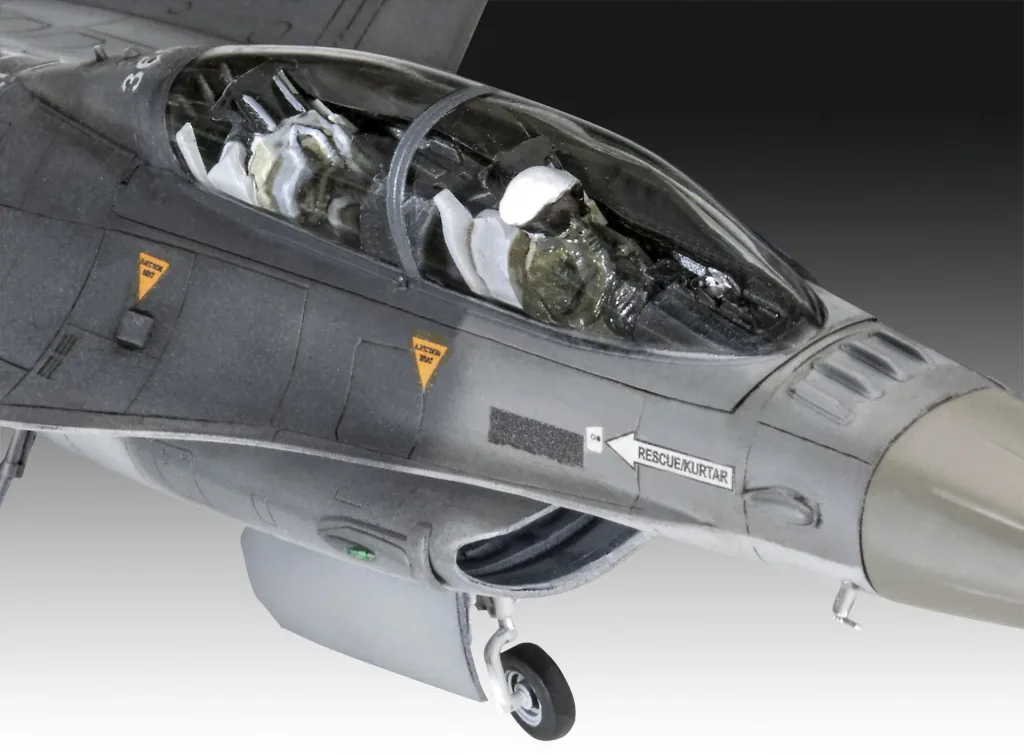 Model Set Lockheed Martin F-16D Tigermeet 2014