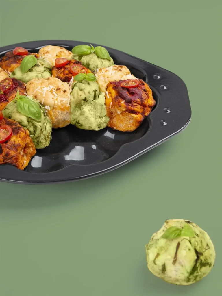 Cloud Sun Enamel Baking Pan, 30 x 35 x 4 cm with Recipes