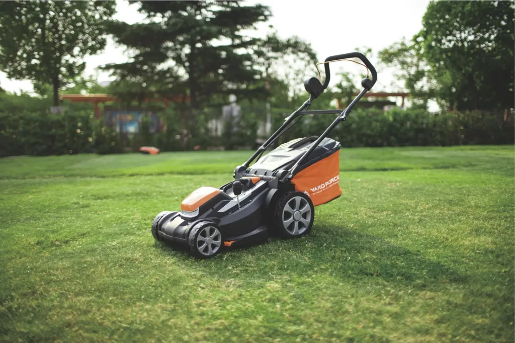 Lawnmower "LM G40B" - with 2x 2.5 Ah batteries and charger