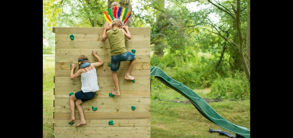 Wooden climbing cube, outdoor climbing cube, children, climbing wall, climbing net, monkey bar, trapeze bar, slide