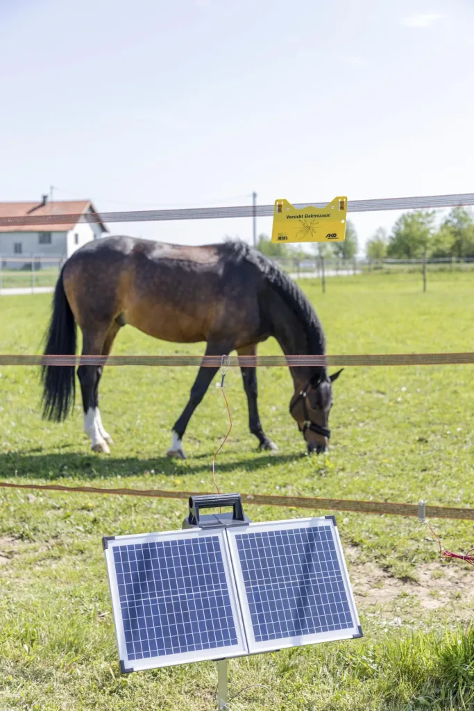 AKO SunPower S3000 electric fence energizer