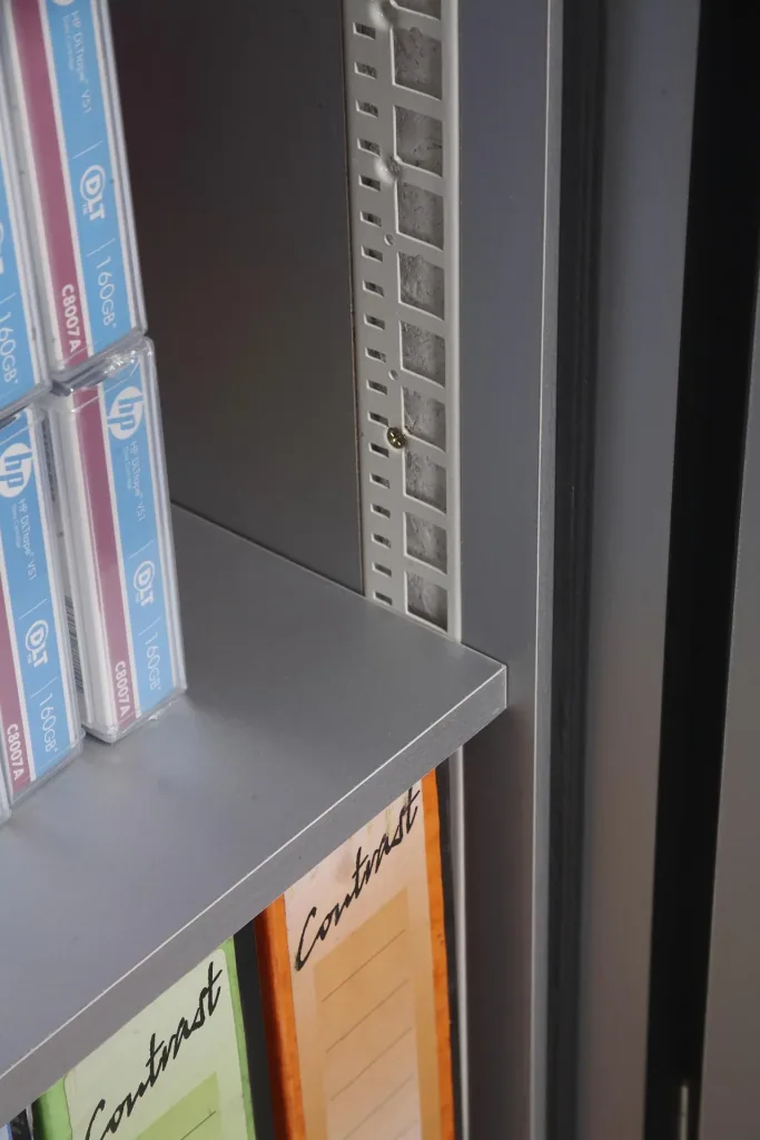 Data Commander data protection safe, external dimensions 1160 x 690 x 720 mm, with key lock